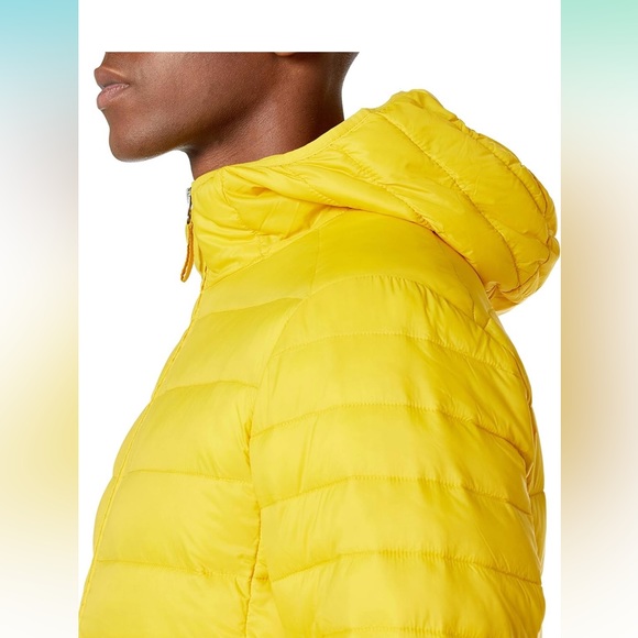 Amazon Essentials Men's Lightweight Water-Resistant Packable Jacket Size Small - Picture 2 of 7